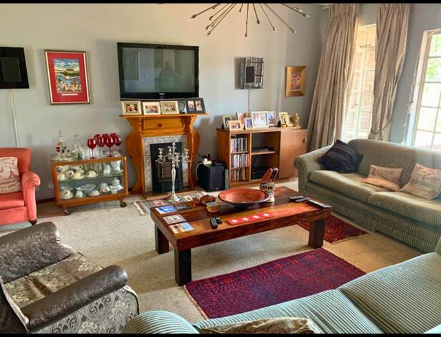 4 BEDROOM HOUSE FOR SALE IN NORKEM PARK